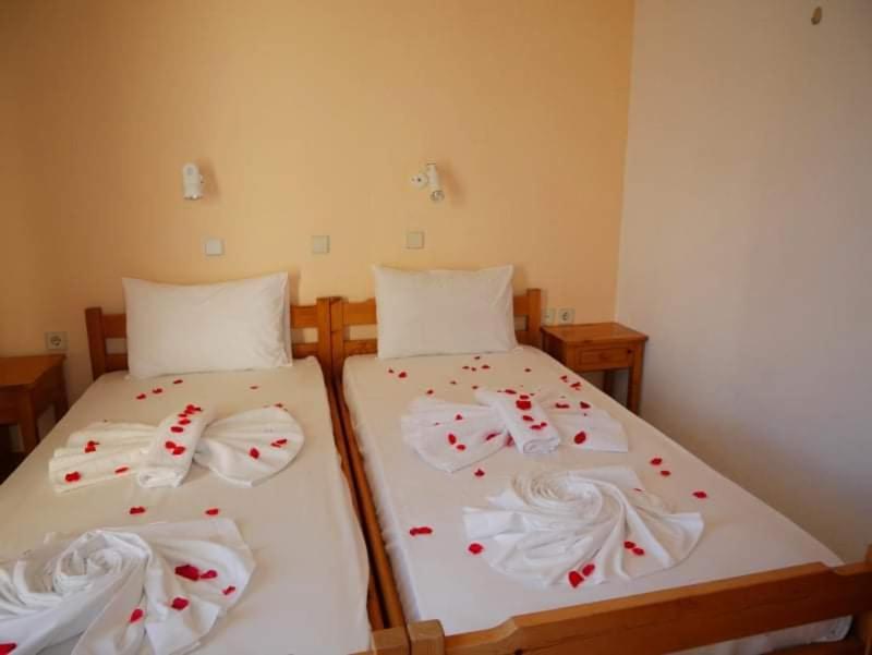 Michalis Litinas Apartments Agia Marina  Ngoại thất bức ảnh