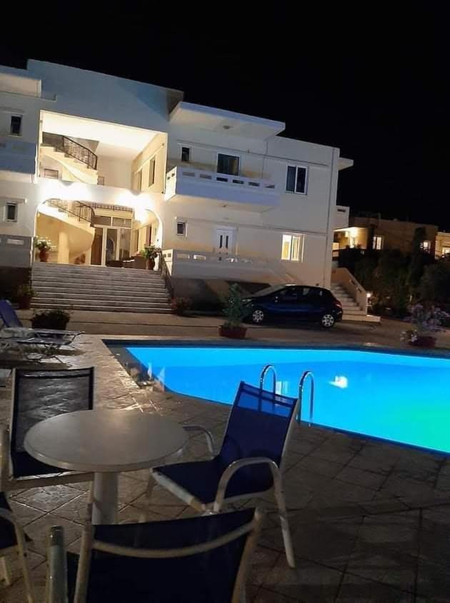 Michalis Litinas Apartments Agia Marina  Ngoại thất bức ảnh